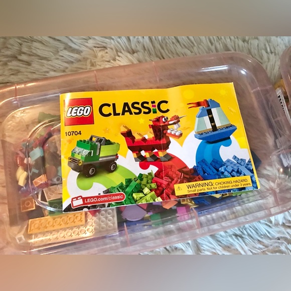 1600+ Pieces LEGO 10704 Classic Creative Brick Sets Building Blocks Booklet - Picture 3 of 16